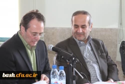 دکتر مهر محمدی در جمع معاونان آموزشی ، پژوهشی و فرهنگی دانشگاه فرهنگیان آموزش و فرهنگ را دو مولفه اصلی در سیاست‎ها و برنامه‎ریزی‎های دانشگاه فرهنگیان دانست 2