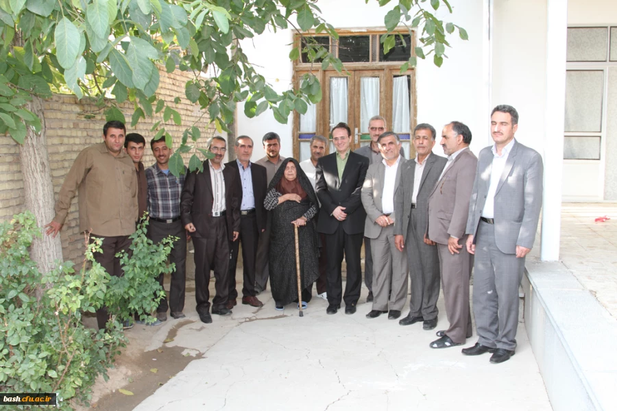 دیدار رییس دانشگاه فرهنگیان با خانواده شهید حیدر رییسی 3