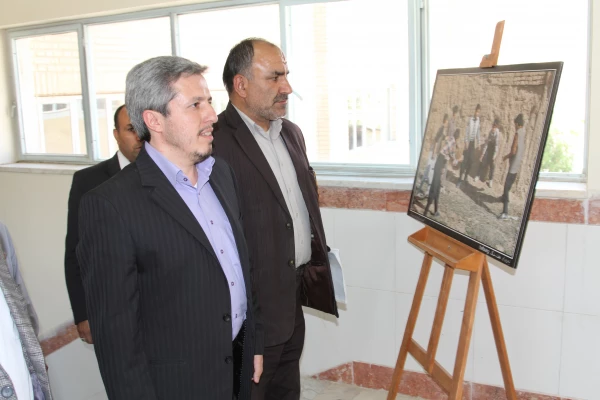 بازدید مسوول دبیرخانه دایمی جشنواره های فرهنگی از محل اجرای مسابقات 3