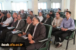 برگزاری نشست هم اندیشی با استادان  2