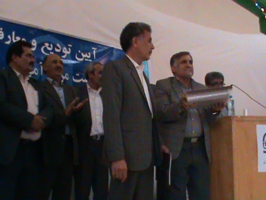 آیین تکریم و معارفه ی سرپرست سابق و جدید مرکز آموزش عالی شهید رجایی فرخ شهر 

با حضور سرپرست پردیس بحرالعلوم و جمعی از مقامات استانی و دانشجویان این مرکز برگزار شد: 2