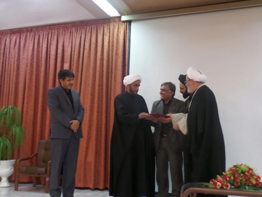 دوازدهمین دفتر نمایندگی نهاد مقام معظم رهبری در چهارمحال و بختیاری افتتاح شد:

حجت الاسلام والمسلمین شاهسون به عنوان مسوول دفتر نمایندگی نهاد مقام معظم رهبری در دانشگاه فرهنگیان استان معرفی شد

 4