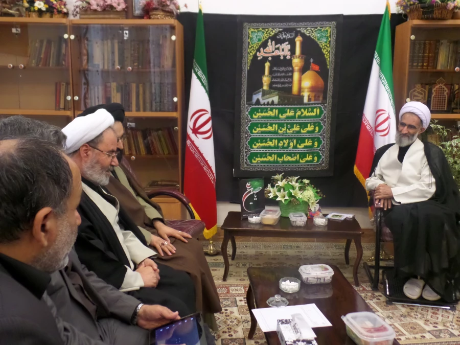 دیدار حجت الاسلام دادگر با حجت الاسلام والمسلمین نکونام، نماینده ولی فقیه در استان و امام جمعه شهرکرد 3