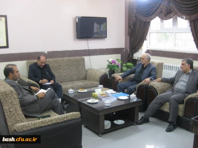 برگزاری جلسه ی هفته ی کتاب و کتاب خوانی