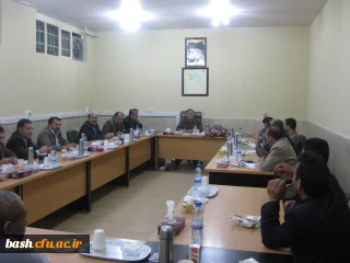 جلسه کارکنان و سرپرست پردیس بحرالعلوم