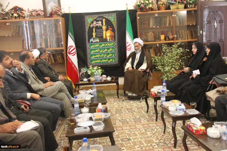 دیدار با نماینده ولی فقیه در استان  3