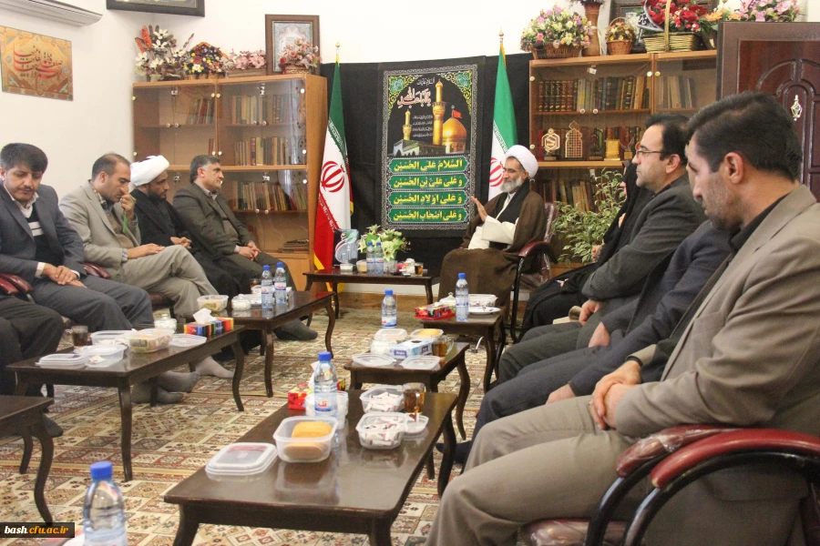 دیدار با نماینده ولی فقیه در استان  5