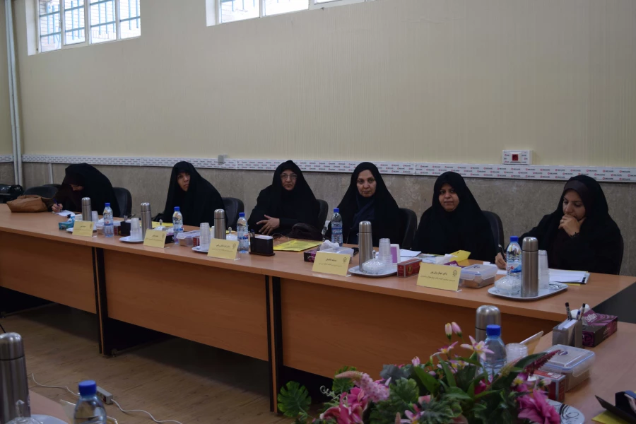 نشست روسای پردیس ها و مراکز آموزش عالی منطقه 7 دانشگاه فرهنگیان در شهرکرد برگزار شد 3