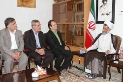 دیدار دکتر مهرمحمدی با نماینده ولی فقیه در استان (مرداد1393- شهرکرد)