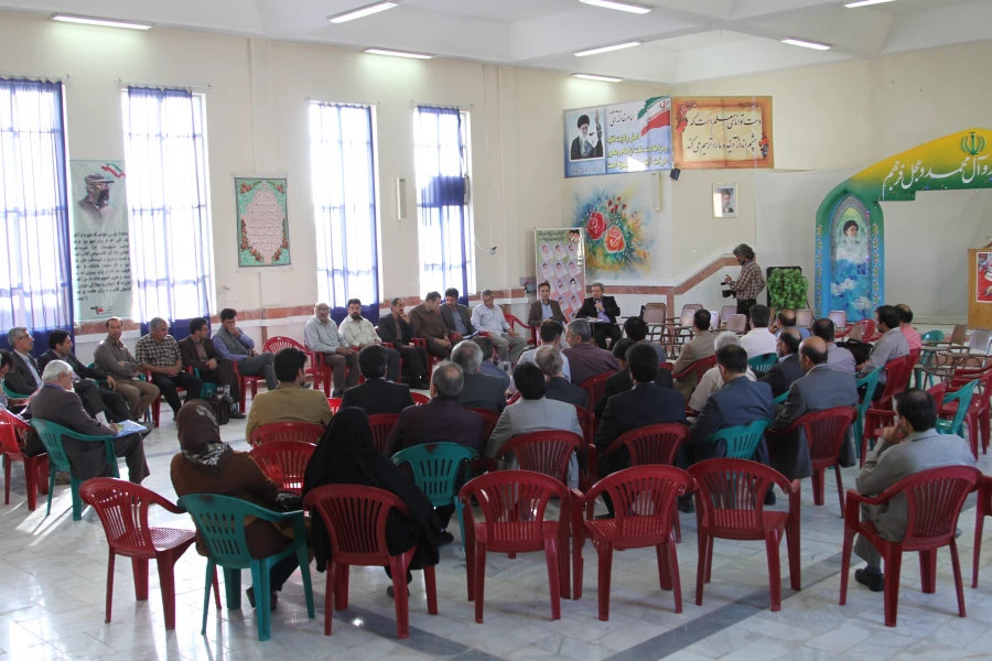 جلسه ی داوران بیست و چهارمین جشنواره فرهنگی دانشجومعلمان سراسر کشور(شهریور1393-فرخ شهر)