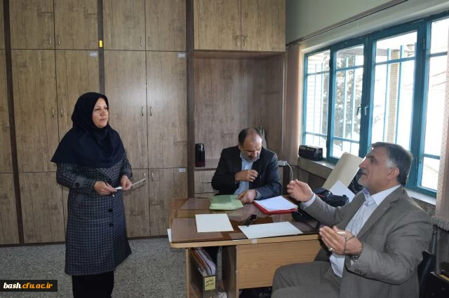 بازدید سرزده دکتر قنبری از حوزه معاونت آموزشی 2