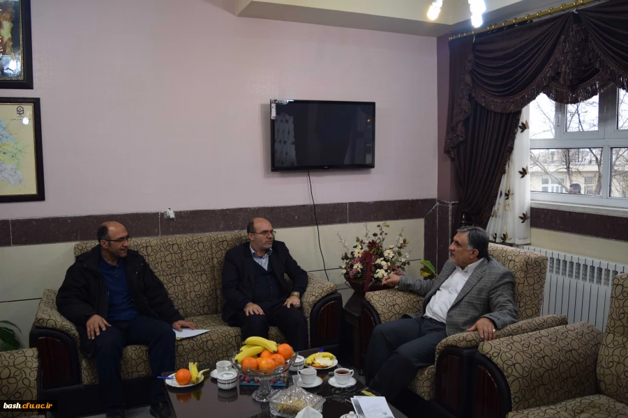 دیدار مهندس غلامیان شهردار شهرکرد با سرپرست پردیس بحرالعلوم 2