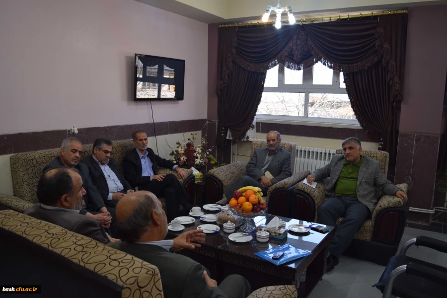 دیدار اعضای شورای شهر فرخ شهر با سرپرست پردیس بحرالعلوم 2