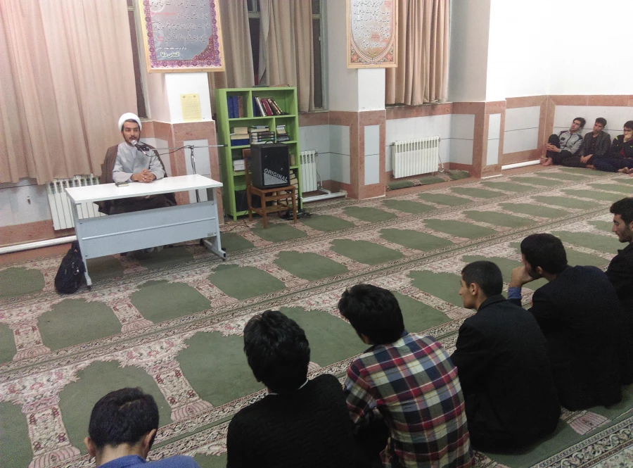 برگزاری جلسه سخنرانی با موضوع نماز 3