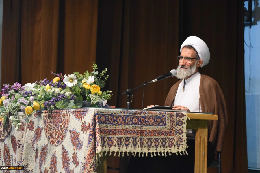 امام جمعه شهرکرد : 

برخی فضاهای آموزشی و دانشگاهی نیروی انسانی مجرب پرورش نمی دهد 2