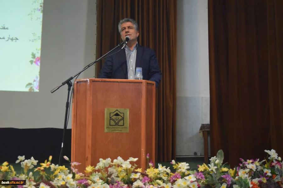 امام جمعه شهرکرد : 

برخی فضاهای آموزشی و دانشگاهی نیروی انسانی مجرب پرورش نمی دهد 2