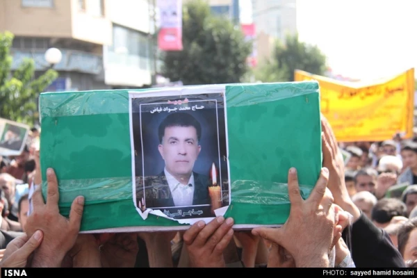 پیکر حاج محمد جواد فیاض جان باخته فاجعه منا در شهرکرد تشییع شد 4