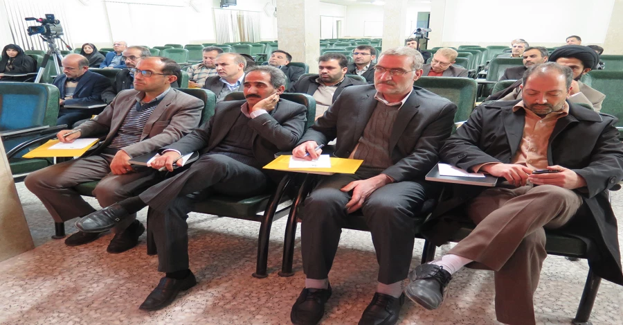 برگزاری کرسی آزاد اندیشی  ویژه  اساتید  در پردیس بحر العلوم شهرکرد 4