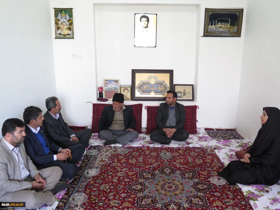 دیدار با خانواده شهید همایون نصیری