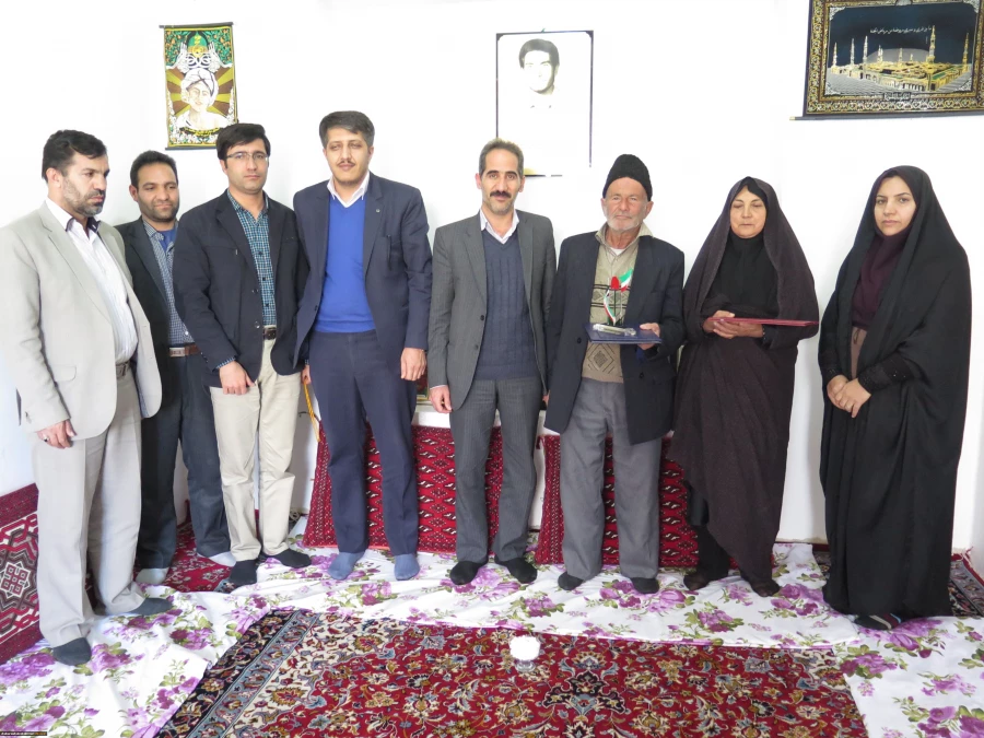 دیدار با خانواده شهید همایون نصیری  3