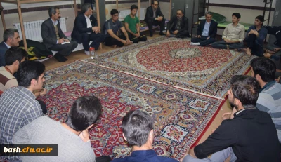 جلسه دیدار دکتر قنبری معاونت محترم امور دانشجویی  با دانشجویان