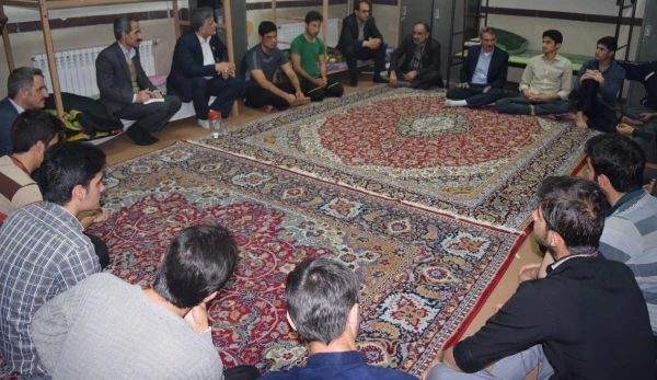 جلسه دیدار دکتر قنبری معاونت محترم امور دانشجویی  با دانشجویان  2