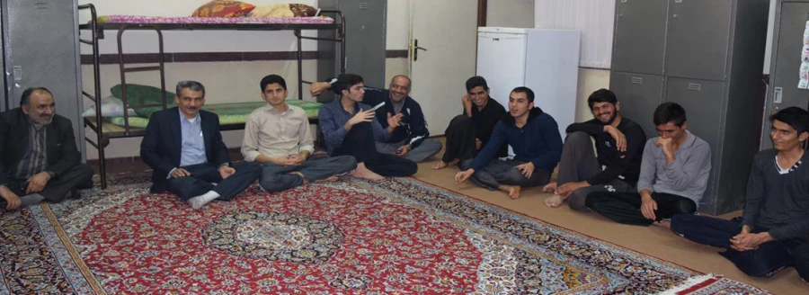 جلسه دیدار دکتر قنبری معاونت محترم امور دانشجویی  با دانشجویان  3