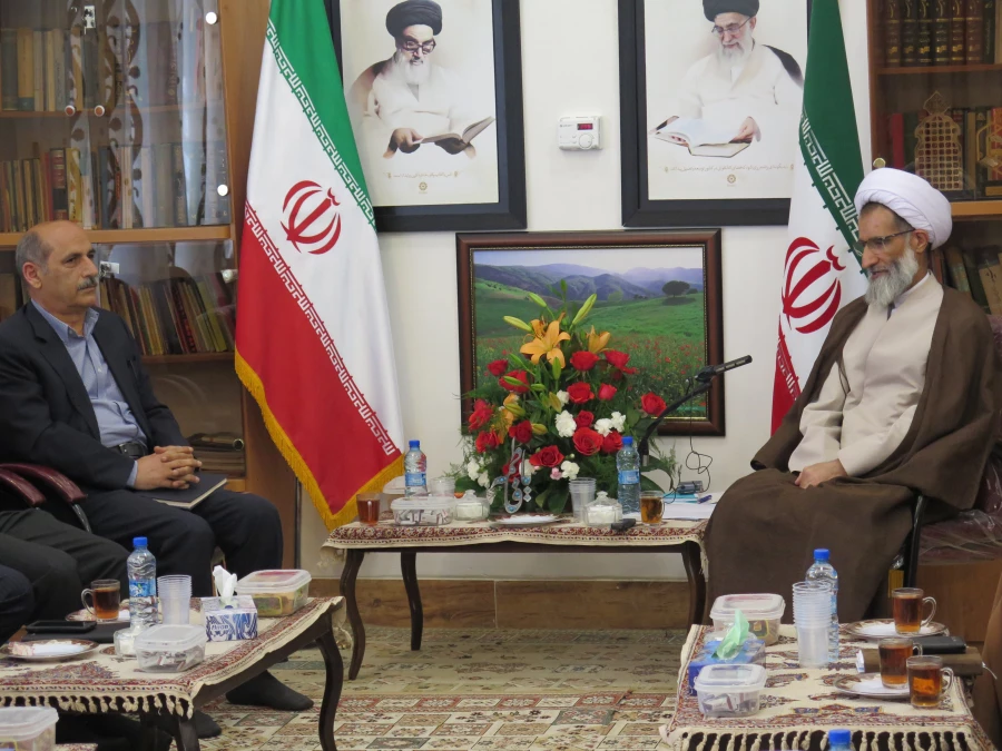 دیدار نوروزی دانشگاه فرهنگیان استان چهارمحال وبختیاری با نماینده ولی فقیه در استان 4