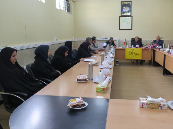 بازدید دوره ای مسئولین توسعه ومدیریت منابع از پردیس های استان چهارمحال وبختیاری 4