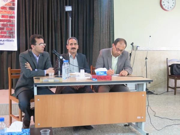 برگزاری نشسیت پرسش وپاسخ با مسئولین اداره کل آموزش وپرورش استان وپردیس بحر العلوم  7