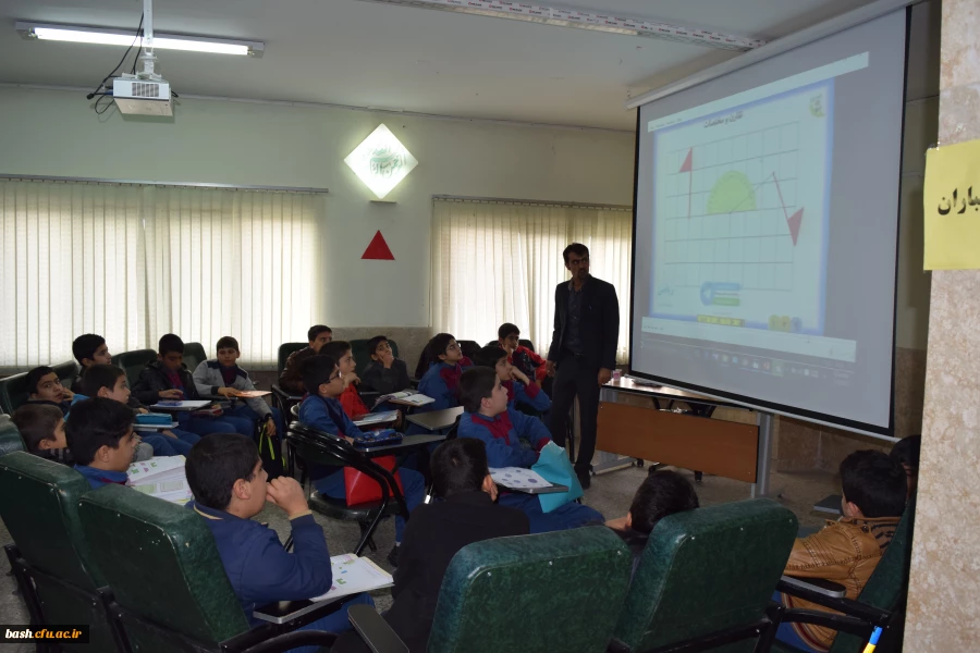 برپایی کلاس ششم دبستان فرهنگیان در سالن اجتماعات پردیس 3