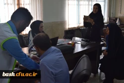 همزمان با سراسر کشور در پردیس بحرالعلوم فشار خون کارکنان و استادان دانشگاه گرفته شد